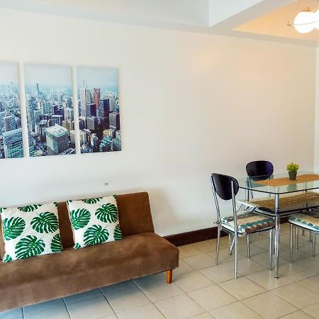 Апартаменты Forbes Area Bgc Taguig Манила Экстерьер фото