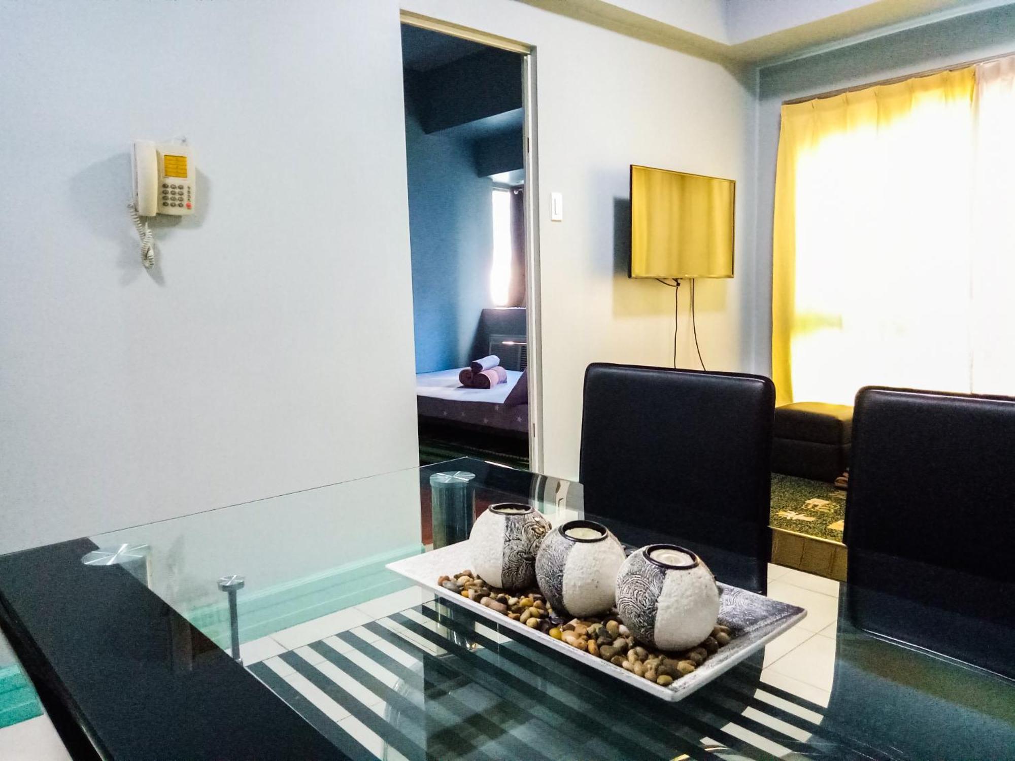 Апартаменты Forbes Area Bgc Taguig Манила Экстерьер фото