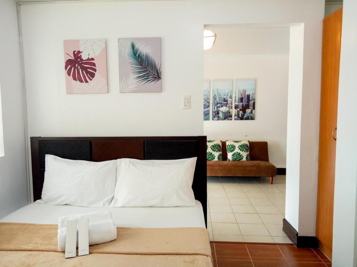 Апартаменты Forbes Area Bgc Taguig Манила Экстерьер фото